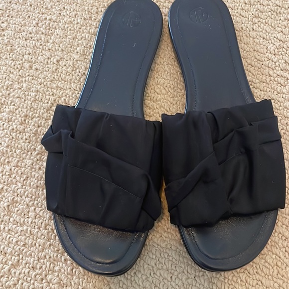 Last chance!! The Row Ellen slide $900 net a porter 38/8 - Picture 2 of 7